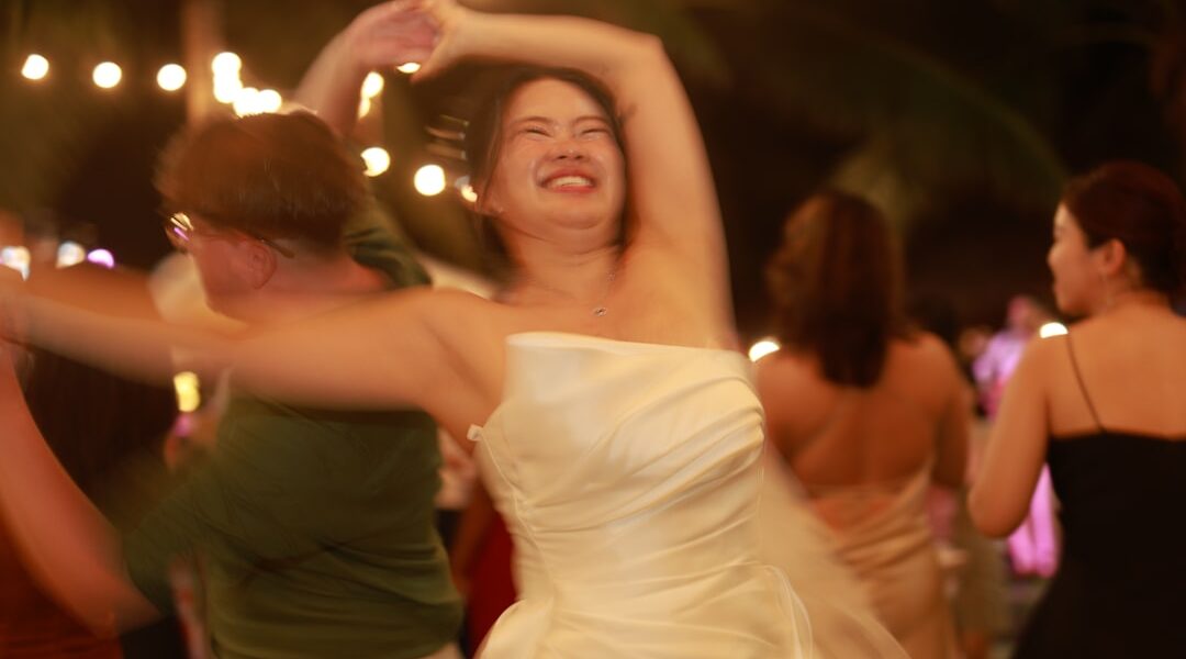 Photo wedding afterparty