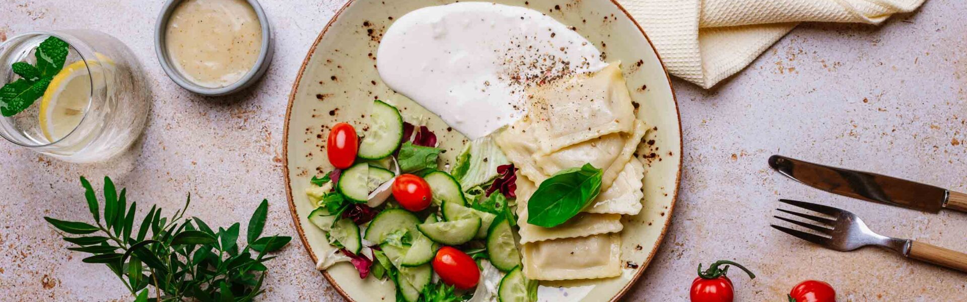 Ravioli z borowikami w sosie śmietanowym